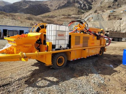 4WD Wet Beton Shotcrete Robot Wireless Control Untuk Subway Culverts